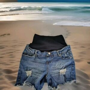 Maternity women's size small denim shorts. Size 4-6 (Small).